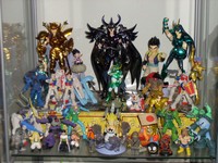 Varie serie di gasha (Gundam, Saint Seiya + alcune chicche come il lego ninja e Zanin) e i miei myth clothes